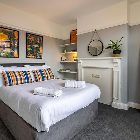 Lovely 4Bdr Home- Off Street Parking Sleeps 7 Нотингам Екстериор снимка