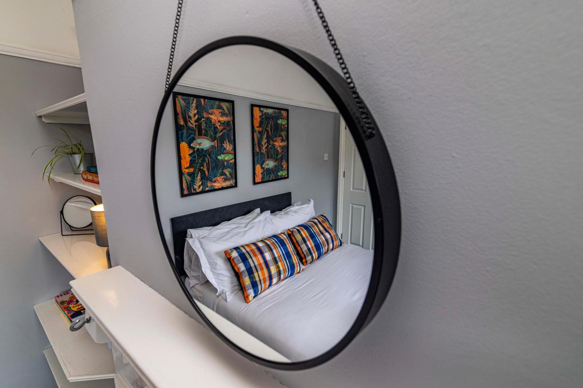 Lovely 4Bdr Home- Off Street Parking Sleeps 7 Нотингам Екстериор снимка