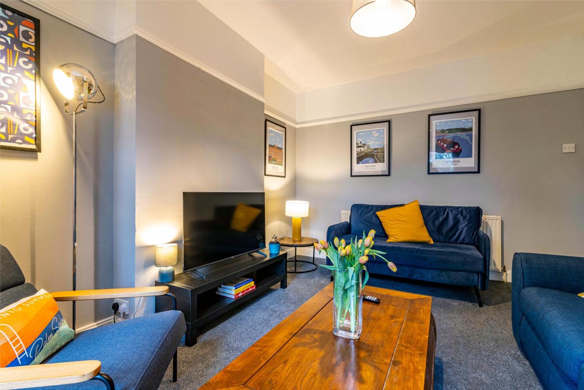 Lovely 4Bdr Home- Off Street Parking Sleeps 7 Нотингам Екстериор снимка
