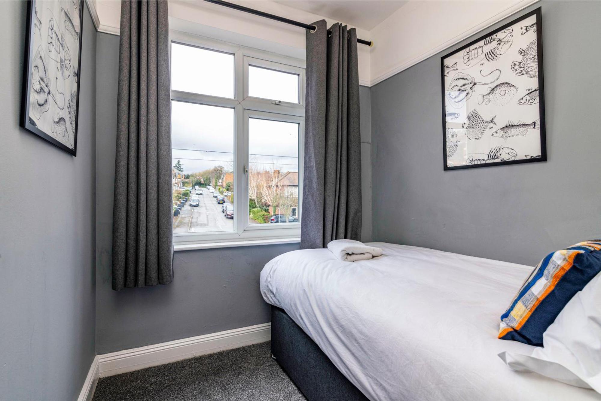 Lovely 4Bdr Home- Off Street Parking Sleeps 7 Нотингам Екстериор снимка